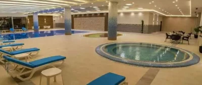 آموزش شنا در جلفا: قیمت، آدرس، بهترین مربی و کلاس‌ها